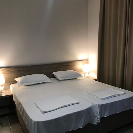 Guest House Nina 코불레티 외부 사진