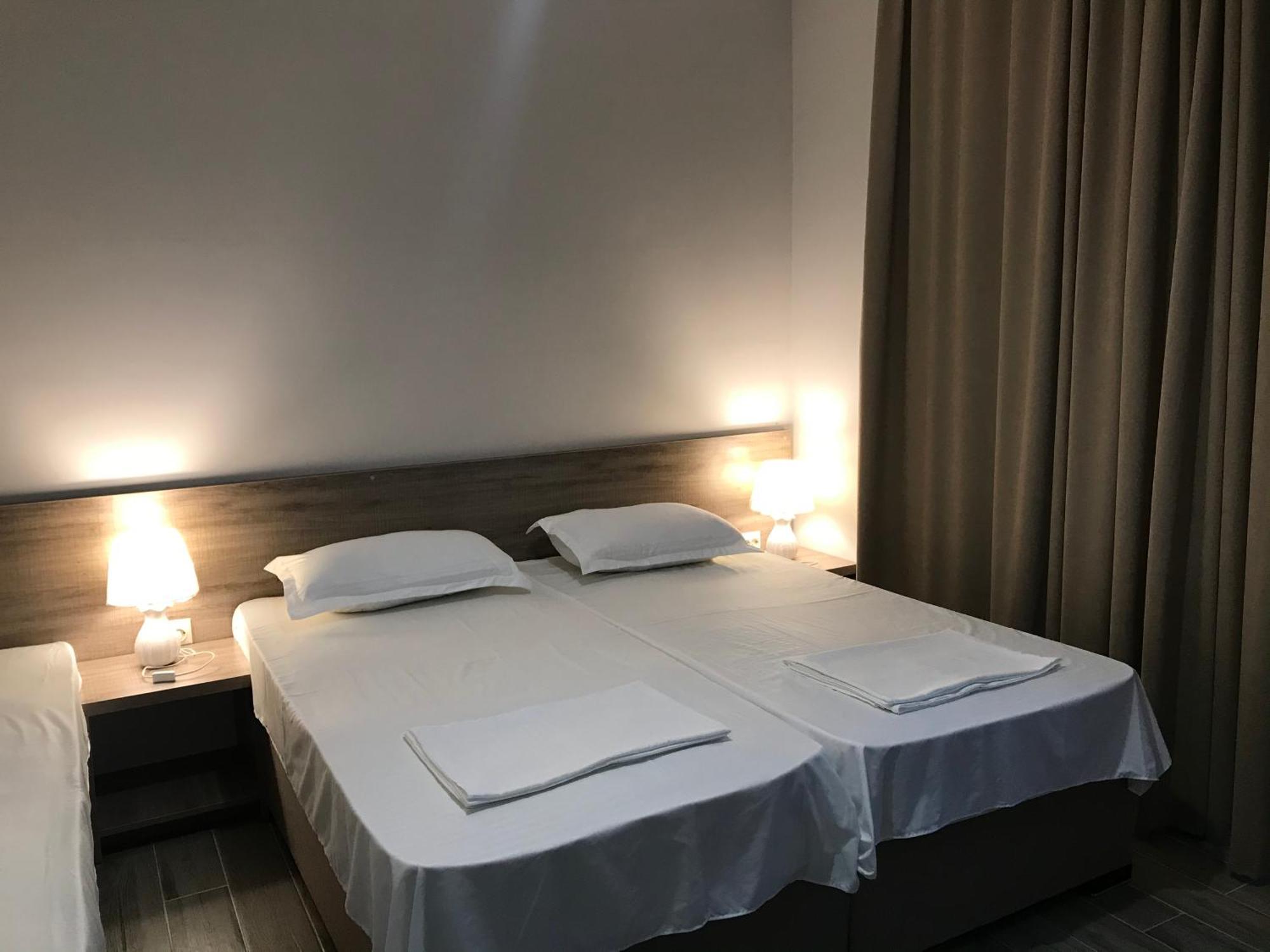 Guest House Nina 코불레티 외부 사진