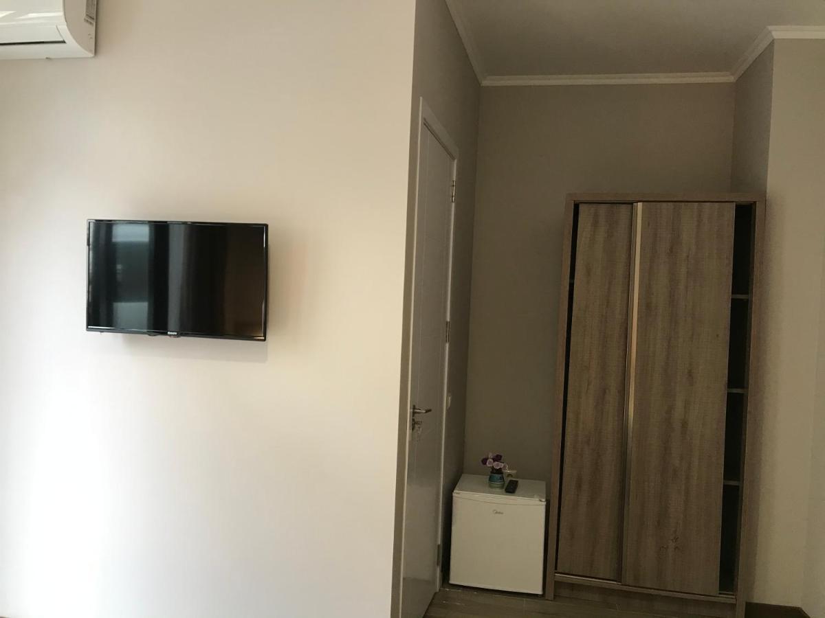 Guest House Nina 코불레티 외부 사진