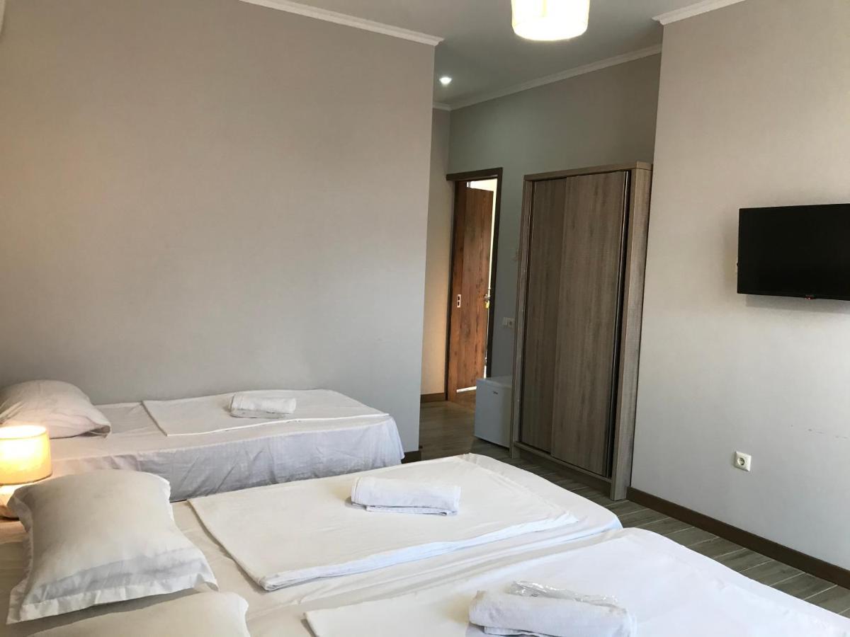 Guest House Nina 코불레티 외부 사진