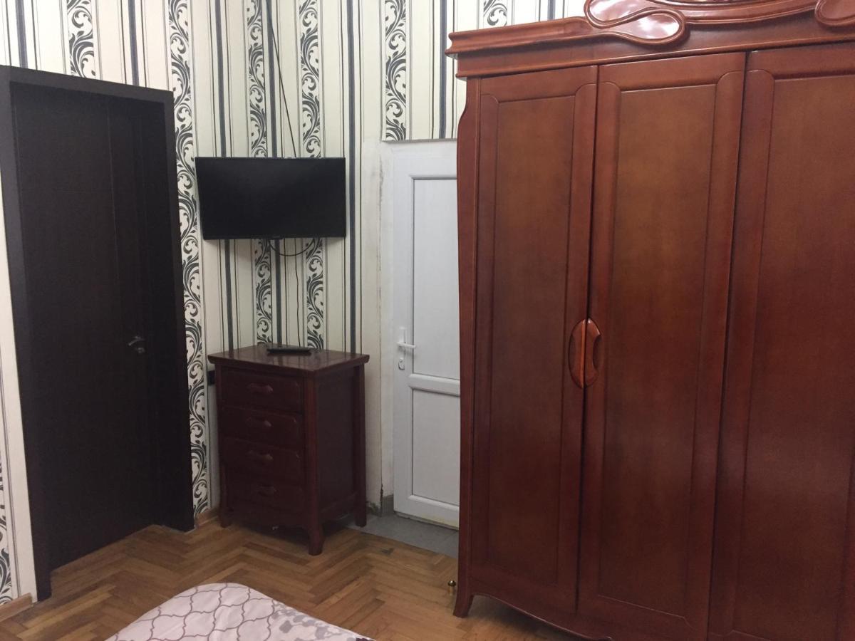 Guest House Nina 코불레티 외부 사진