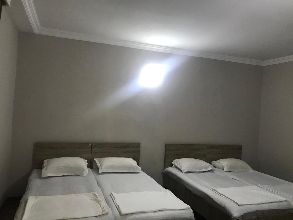 Guest House Nina 코불레티 외부 사진