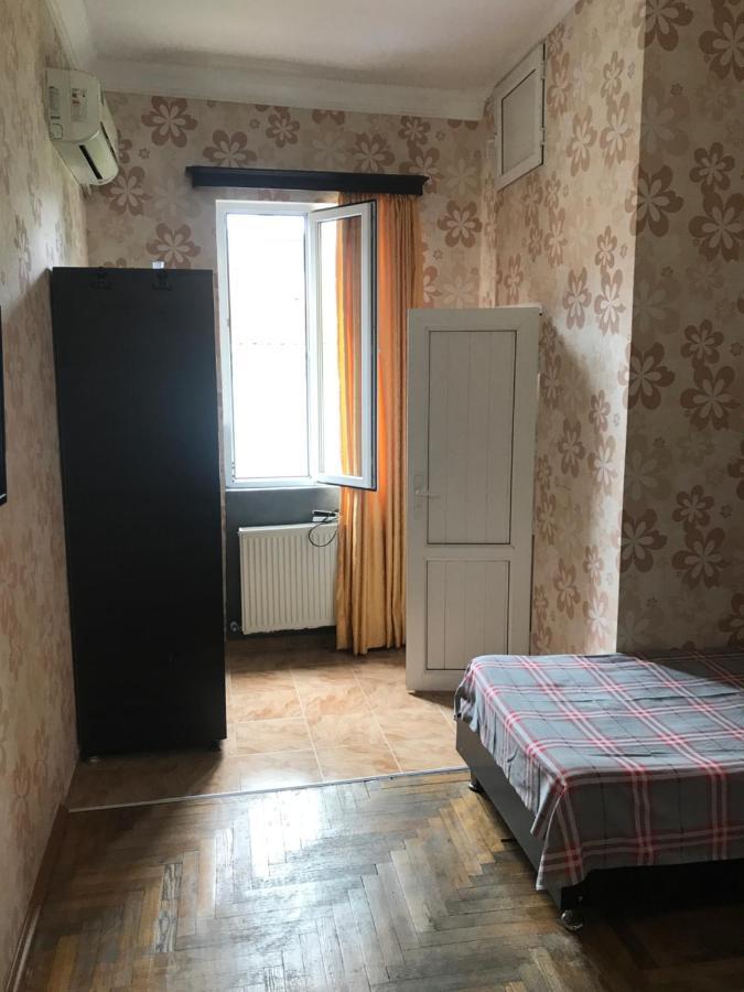 Guest House Nina 코불레티 외부 사진