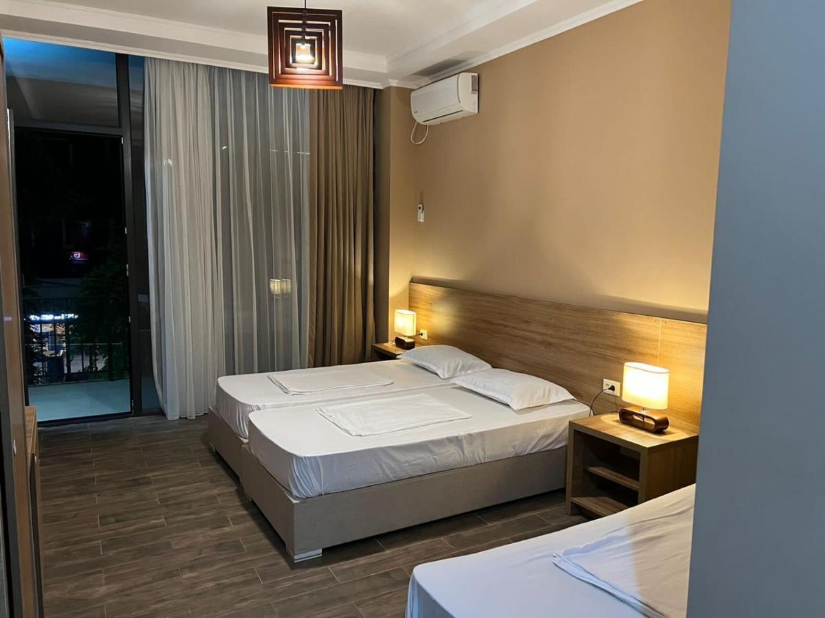 Guest House Nina 코불레티 외부 사진
