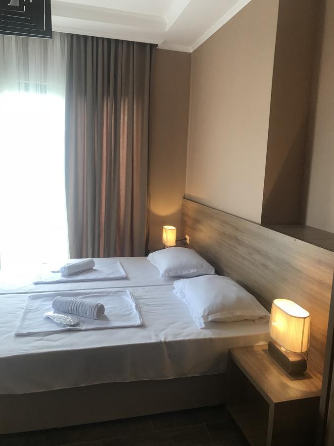 Guest House Nina 코불레티 외부 사진