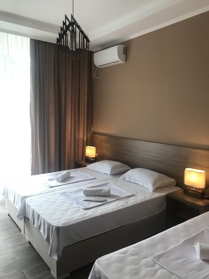 Guest House Nina 코불레티 외부 사진