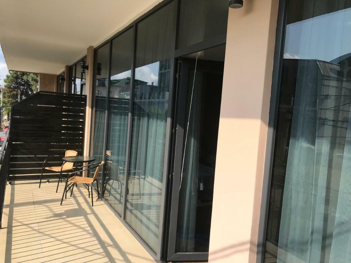 Guest House Nina 코불레티 외부 사진